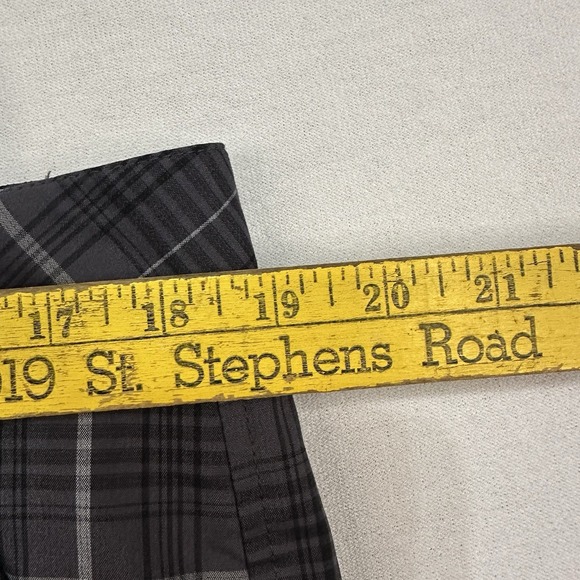 Fila Sport‎ Golf Shorts Men's Sz 36 Black Plaid Chino Lightweight - Picture 6 of 9